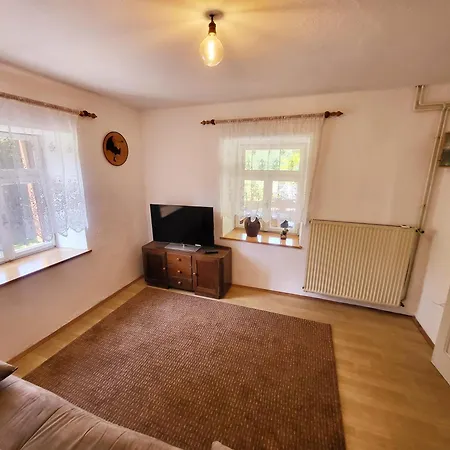 Cukova Bajta Počitniška hiša *